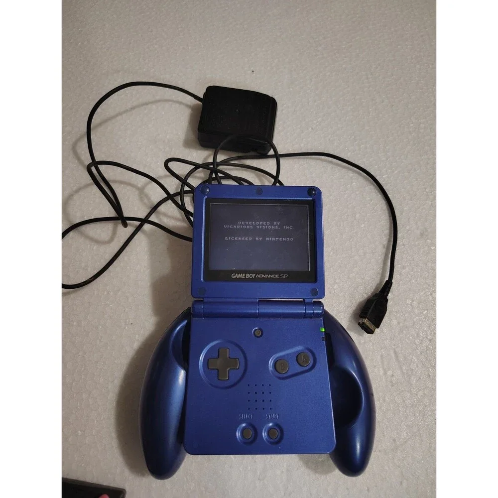 Nintendo Game Boy Advance SP Dreamgear Control Grip Attachment, Blue Games Works